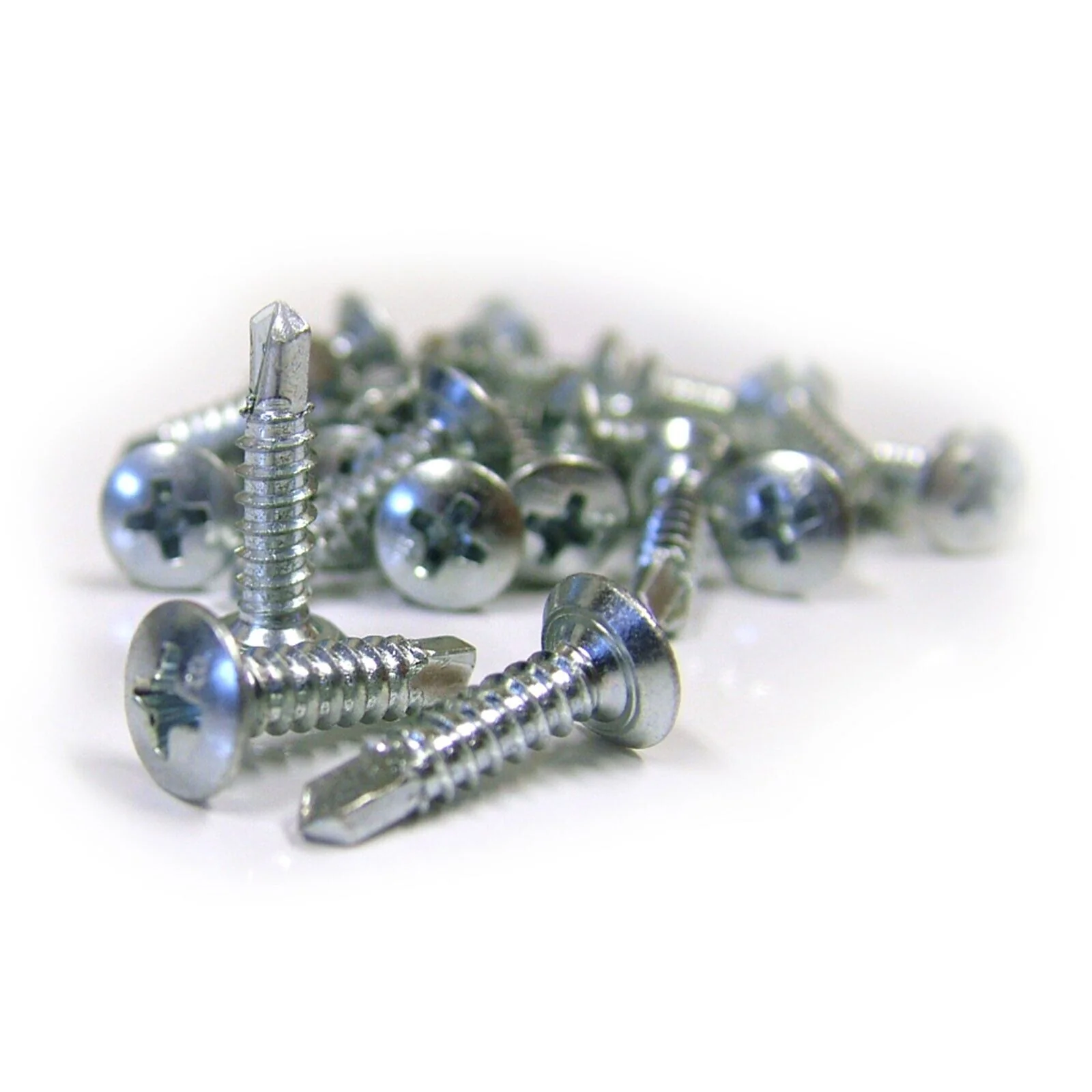 3.9mm x 16mm Self-Tapping Window Screws (25 Pack) - Image 5
